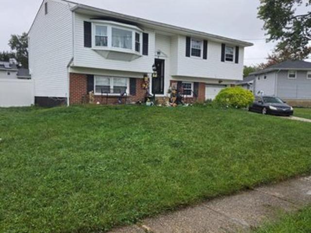 House for sale in Burlington, Burlington County