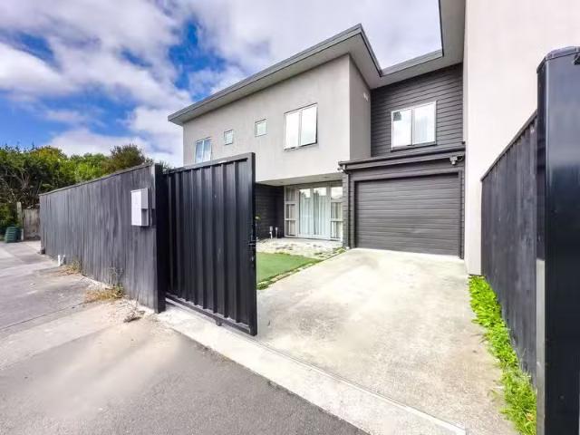 House for sale in Heathcote, Canterbury