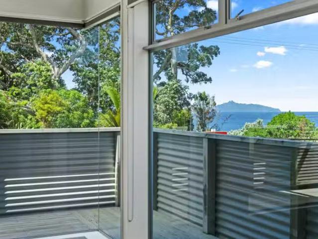 House for sale in Langs Beach, Northland
