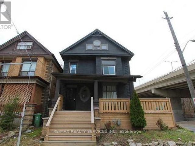 House for sale in Ancaster, Ontario