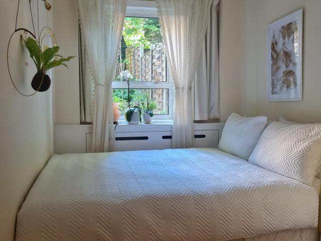 Apartment for rent in Brook Green, Greater London