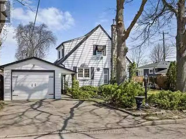 House for sale in Ancaster, Ontario