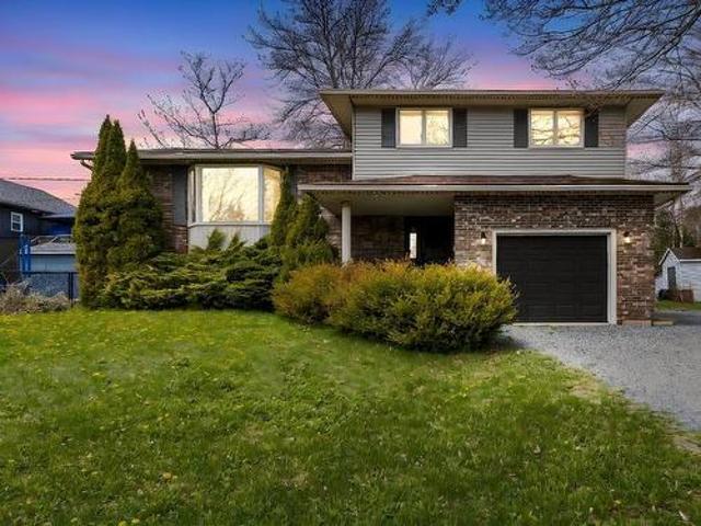 House for sale in Beaver Bank, Nova Scotia