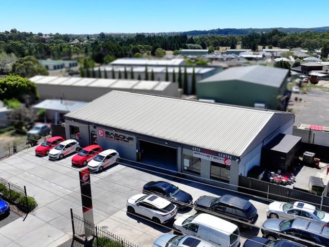 Warehouse for sale in Ballarat, Victoria