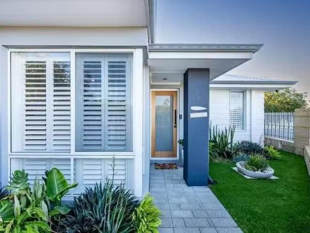 House for rent in Golden Bay