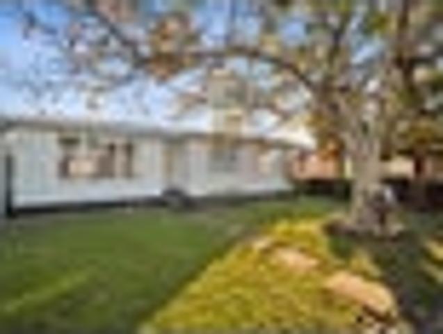 House for sale in Papakura