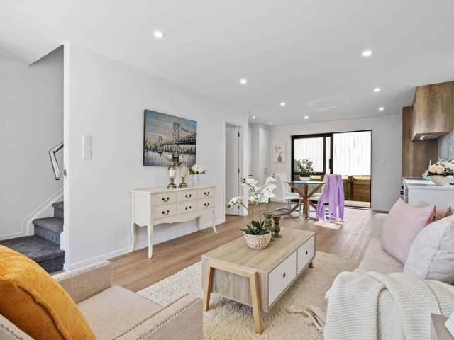 Townhouse for rent in Papakura