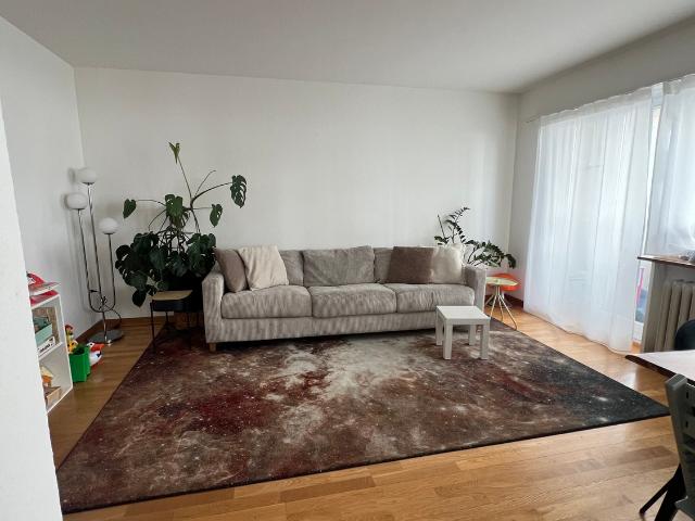 Wohnung mieten in Einigen, Zürich