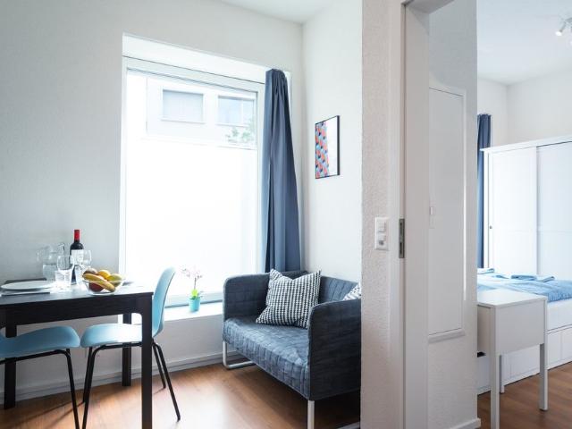 Apartment mieten in Einigen, Zürich