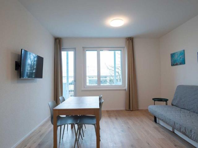 Apartment mieten in Einigen, Zürich