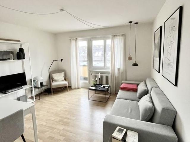 Haus mieten in Einigen, Zürich