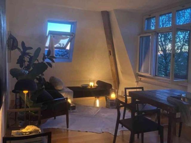 Haus mieten in Einigen, Zürich