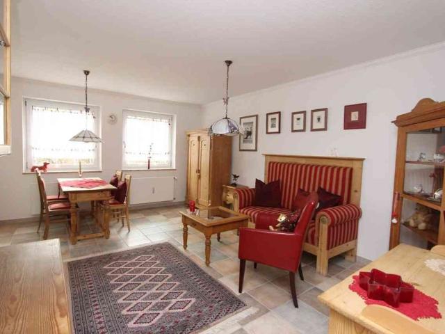 Apartment mieten in Einigen, Zürich