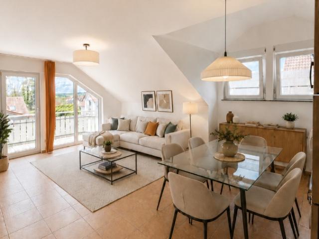 Dachgeschosswohnung kaufen in Schwöllbronn, Öhringen