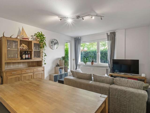 Wohnung kaufen in Schwalbach, Hessen