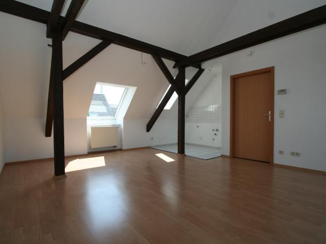 Dachgeschosswohnung mieten in Dessau