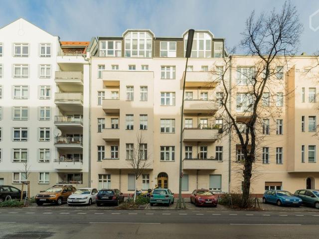Wohnung kaufen in Huttenkiez, Berlin