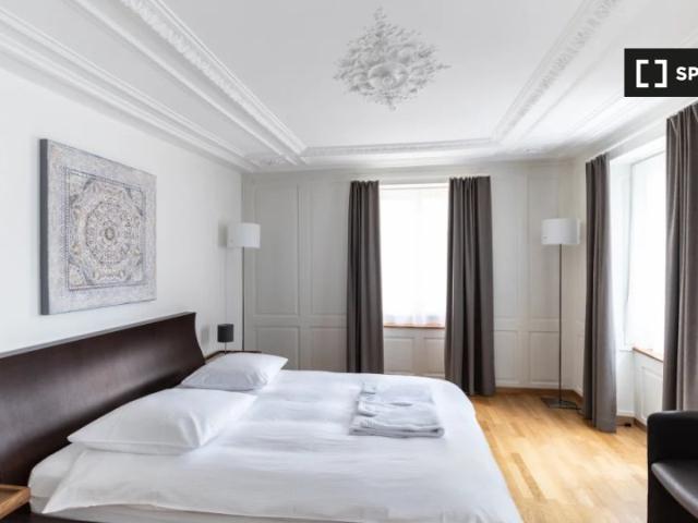 Wohnung mieten in Einigen, Zürich