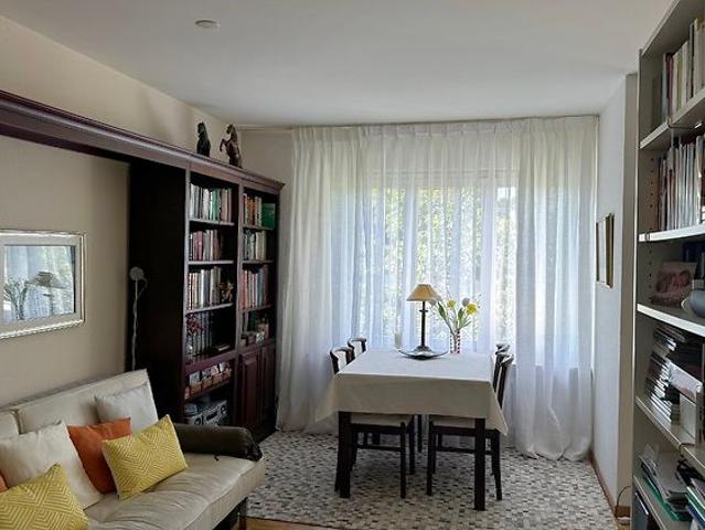 Apartment mieten in Einigen, Zürich