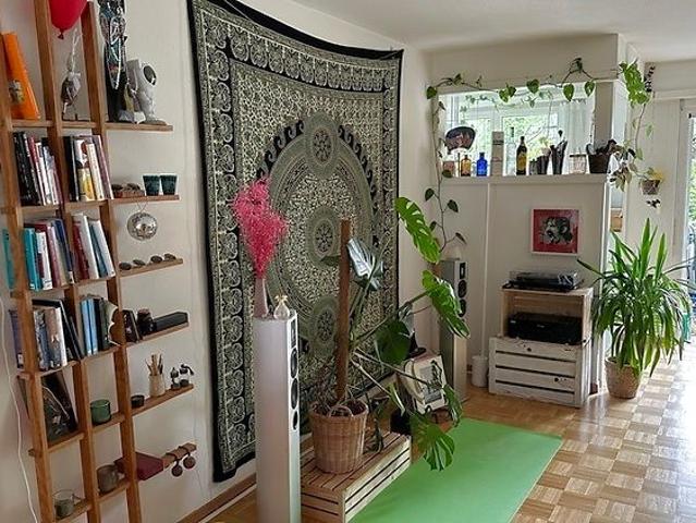 Apartment mieten in Einigen, Zürich