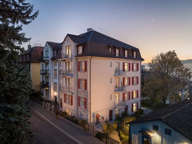 Apartment mieten in Einigen, Zürich
