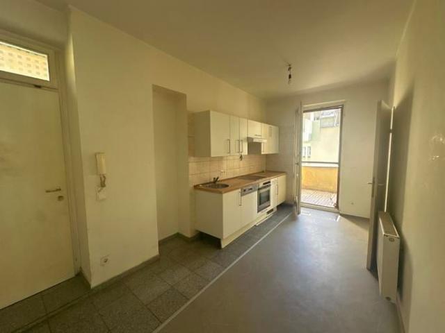 Etagenwohnung mieten in Lanzendorf