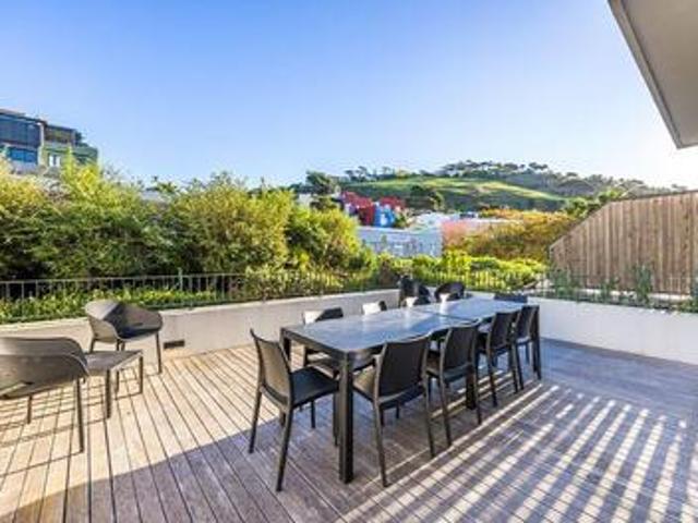 Apartment for sale in Cape Town, Western Cape