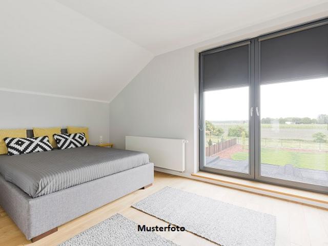 Wohnung kaufen in Halstenbek, Schleswig-Holstein