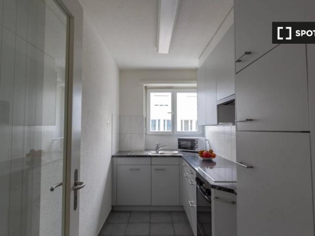 Wohnung mieten in Einigen, Zürich