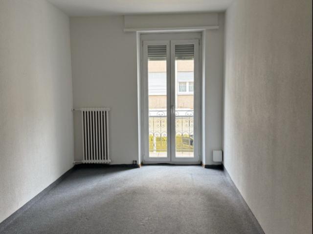 Wohnung mieten in Einigen, Zürich