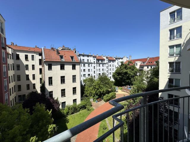 Etagenwohnung mieten in Berlin, Mitte