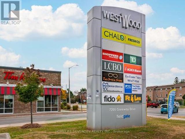 Commercial for rent in Mississauga, Ontario