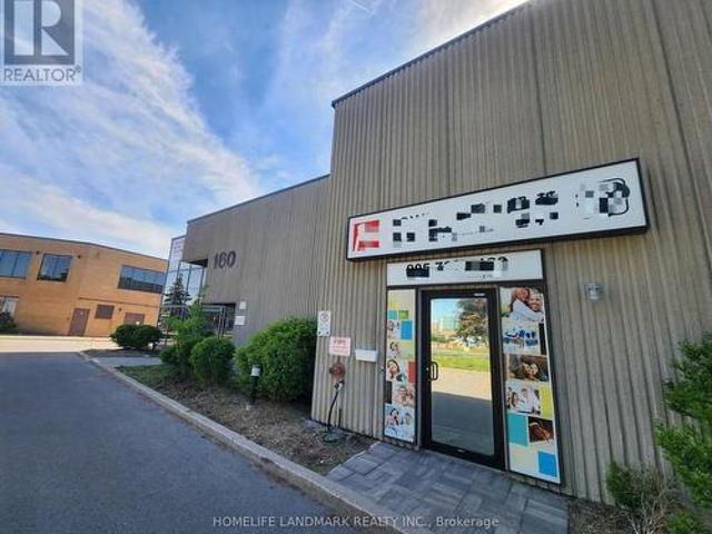 Commercial for rent in York, Ontario