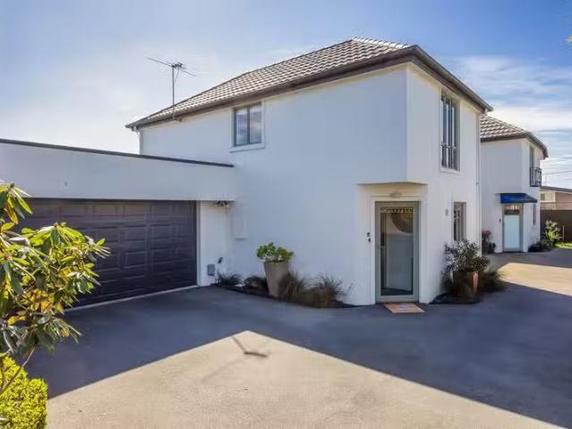 House for sale in Heathcote, Canterbury