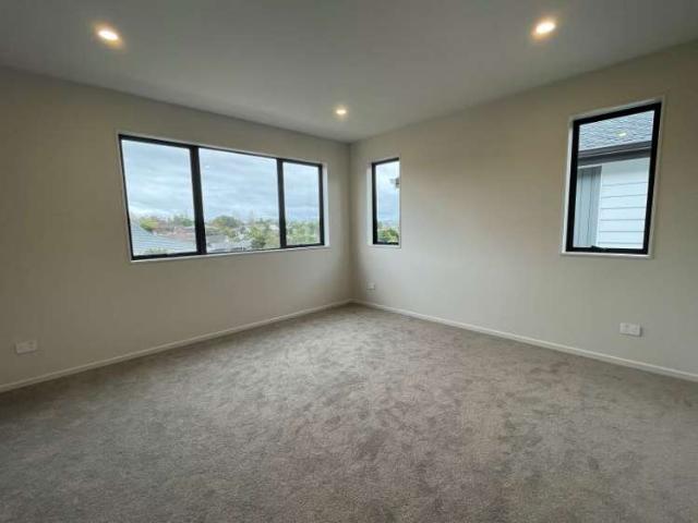 House for rent in Farm Cove, Auckland