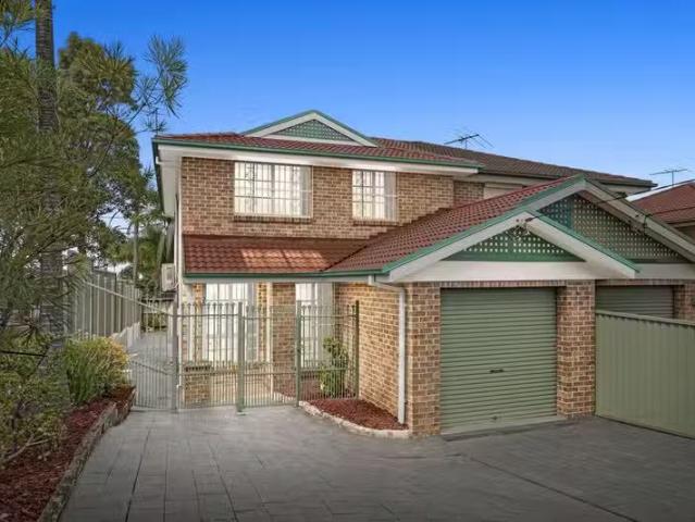 House for rent in Old Guildford