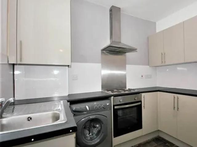 House for rent in Kensington, Calderstones