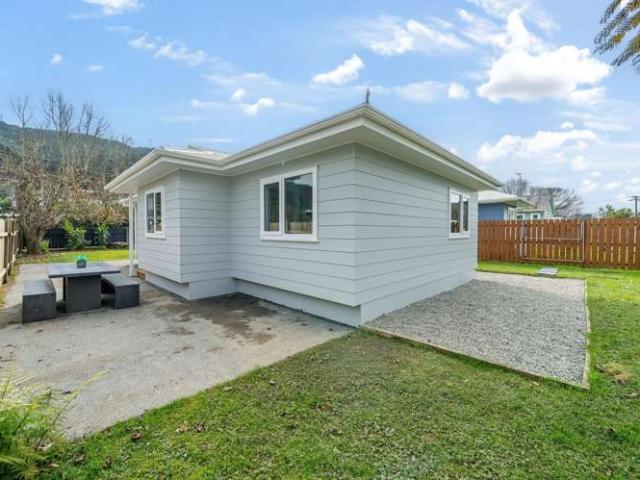 House for sale in Days Bay, Wellington