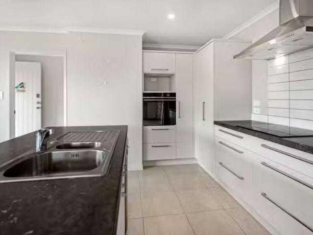 House for sale in Katikati, Bay Of Plenty