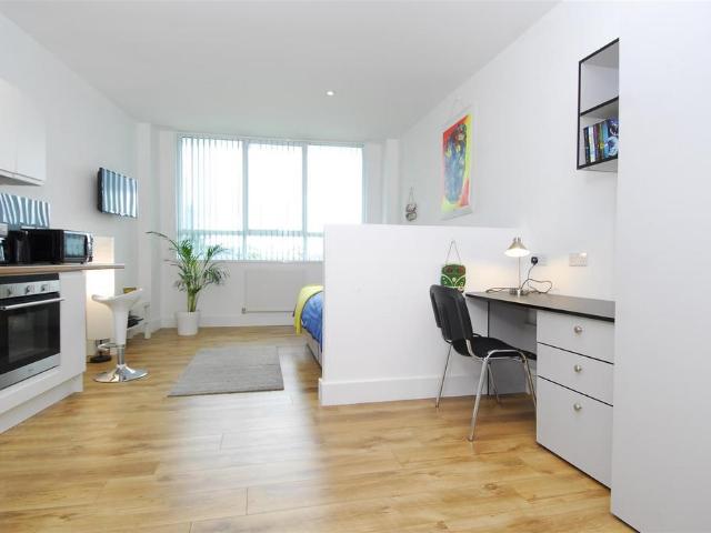 Apartment for rent in Barbican, Mount Wise