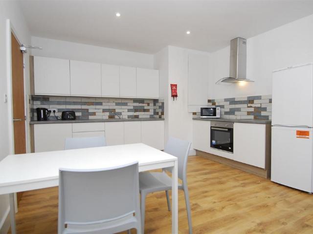 Apartment for rent in Barbican, Mount Wise