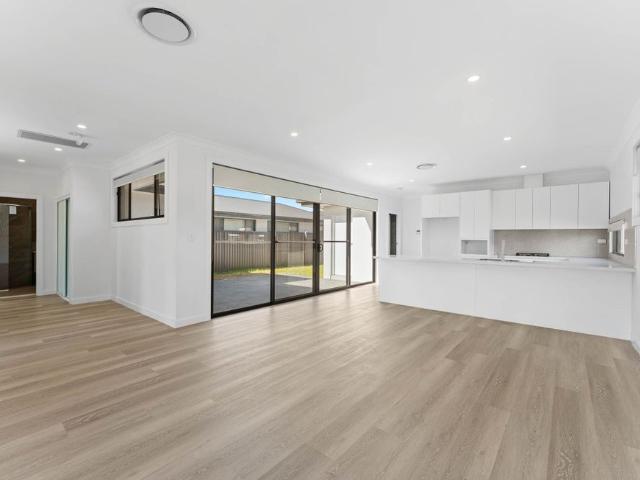 House for rent in Brisbane Grove, New South Wales