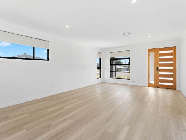 House for rent in Brisbane Grove, New South Wales