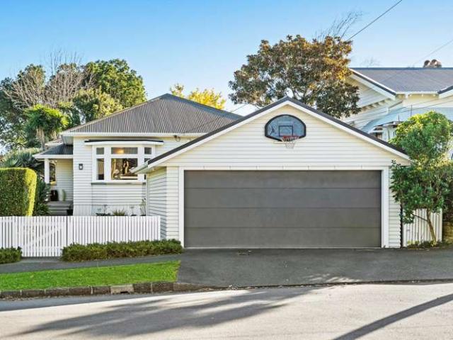 House for sale in Balmoral, Oroua County