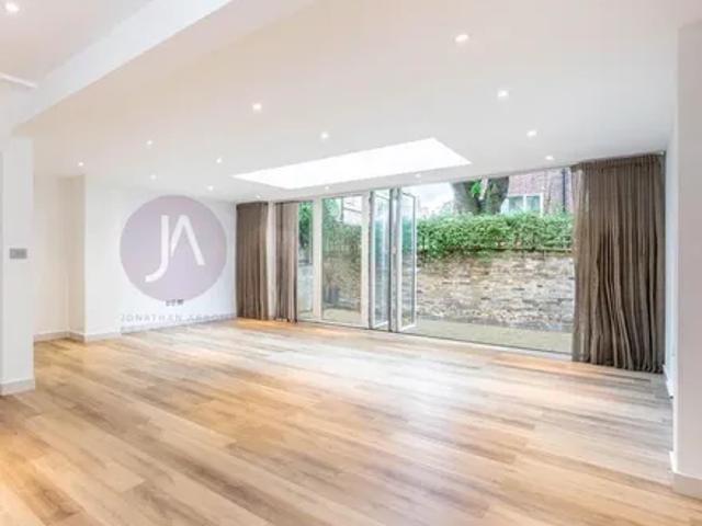 House for rent in St. John's Wood, Greater London