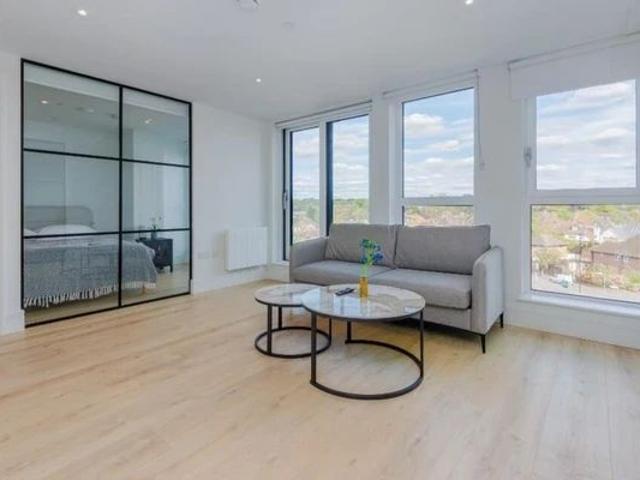 Apartment for rent in Royal Borough of Kingston upon Thames, Greater London