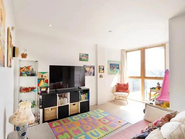 Apartment for rent in Royal Borough of Kingston upon Thames, Greater London