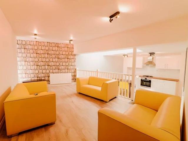 Apartment for rent in Camberwell, Greater London