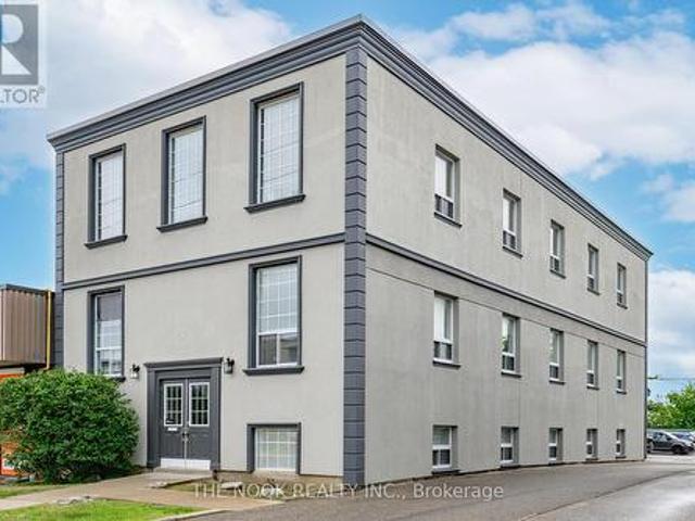 Commercial for rent in Durham, Ontario