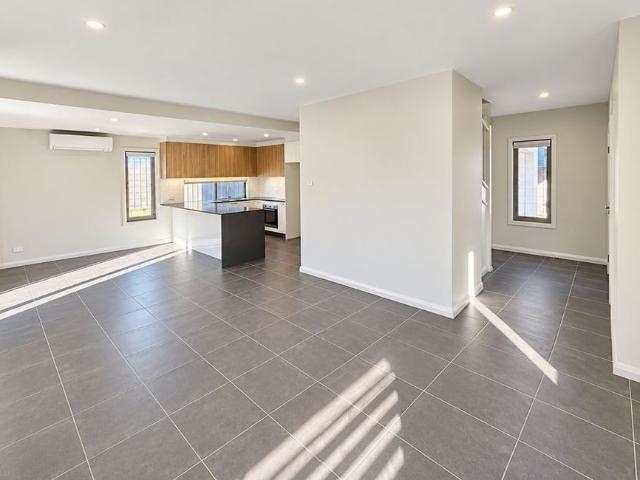 Townhouse for rent in Ambergate, New South Wales